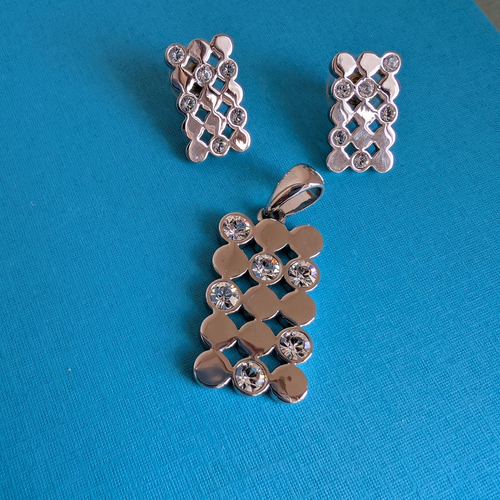 Vintage Butler Set with Crystals
